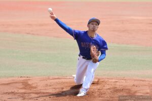 日立市役所の先発は三宅投手。投げっぷりが気持ちいい