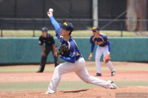 こちらも力投を続ける取手市役所・鈴木投手