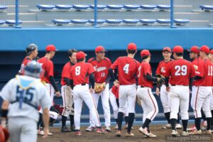 主将の和田選手を中心にいい表情の柏市役所ナイン