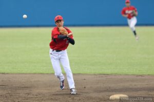 柏市役所、ショート・和田選手の好守の前に1点どまり