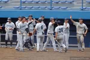 昨年の覇者が苦しみながら準決勝進出を決めました